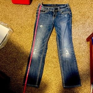 Womens' Jeans Size 29 x 31 SILVER Brand Aiko Boot Cut,  Blue Jeans. Distressed